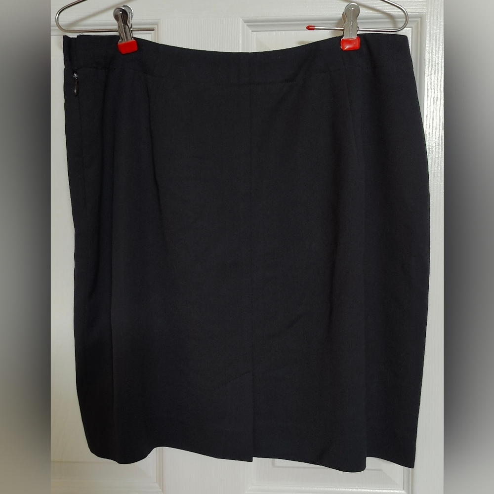 Jones New York Black Skirt
